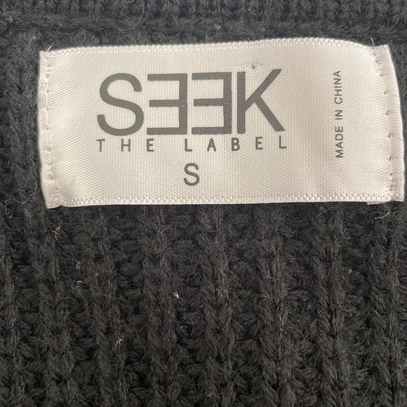 LF SEEK THE LABEL black sweater with chains size small - Picture 2 of 5